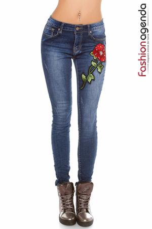 Jeans cu Broderie Campbell